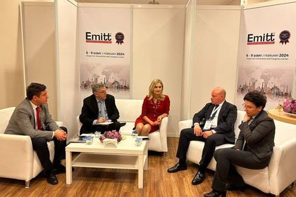 Министърът на туризма Зарица Динкова, посланик Ангел Чолаков и генералният консул в Истанбул Васил Вълчев откриха българския щанд на Източносредиземноморското изложение за туризъм и пътувания
